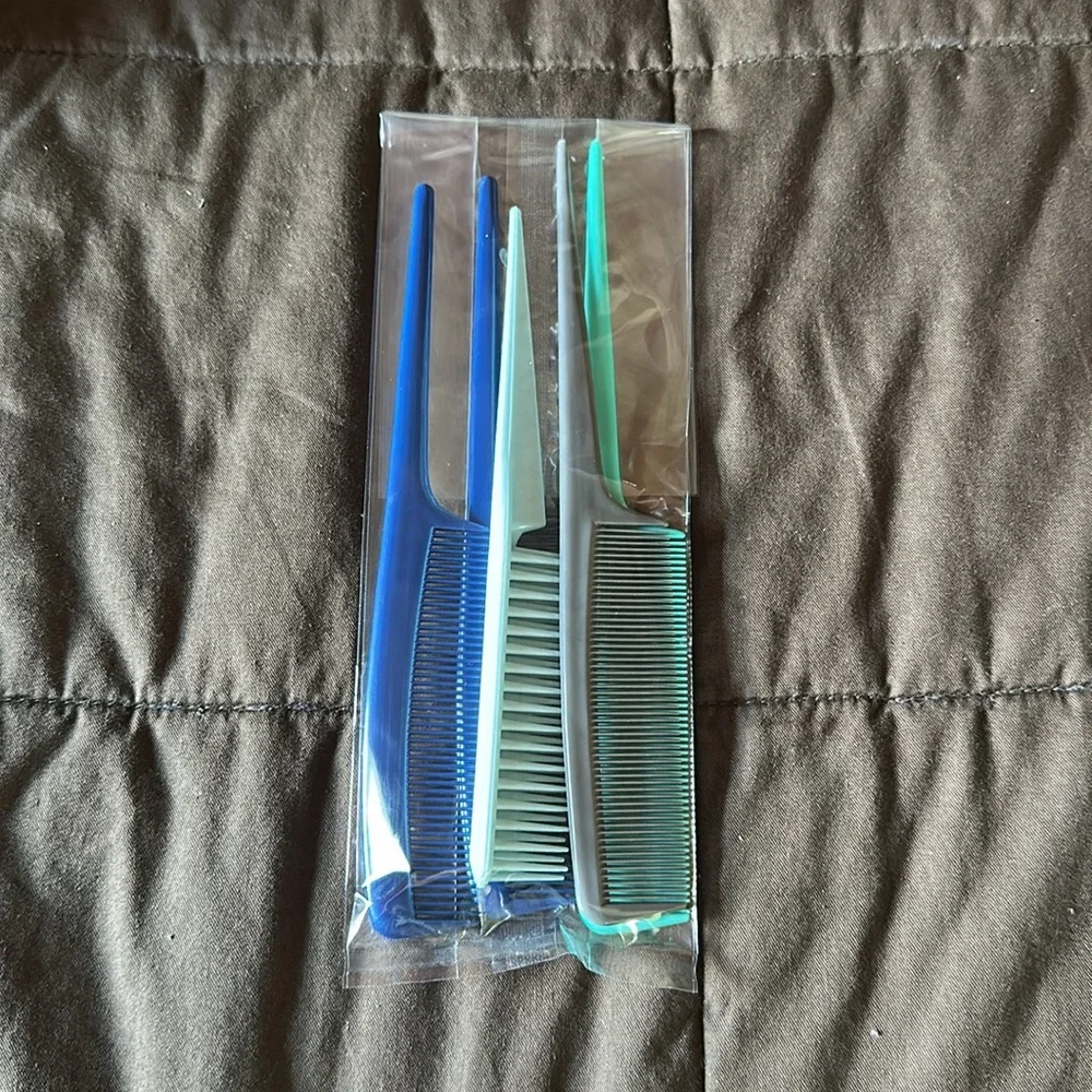 Assorted Plastic Rattail Combs